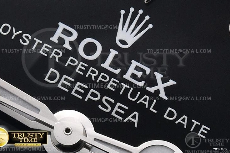 1116 ROLSD0102 – Deep Sea Dweller Blk Supportive 1013